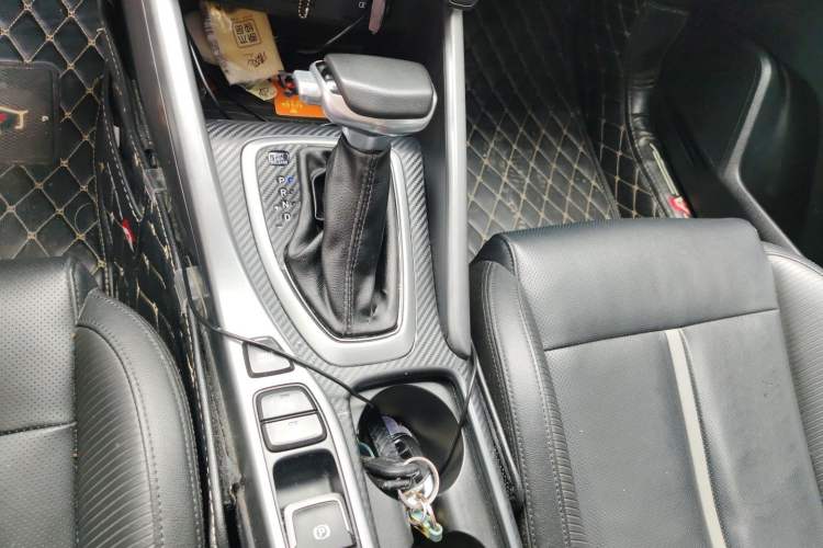 Used Hyundai Lafesta 2019 280TGDi Smart Edition China VI Standard Gear Lever