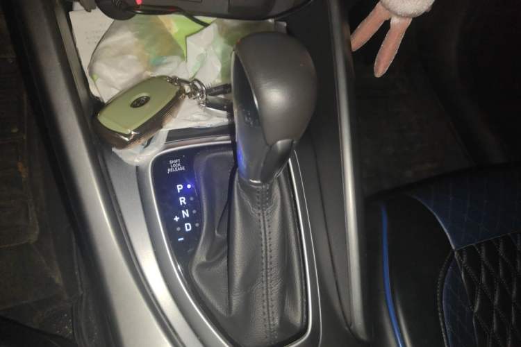 Used Hyundai Lafesta 2019 280TGDi Smart Speed Version China VI Standard Gear Lever