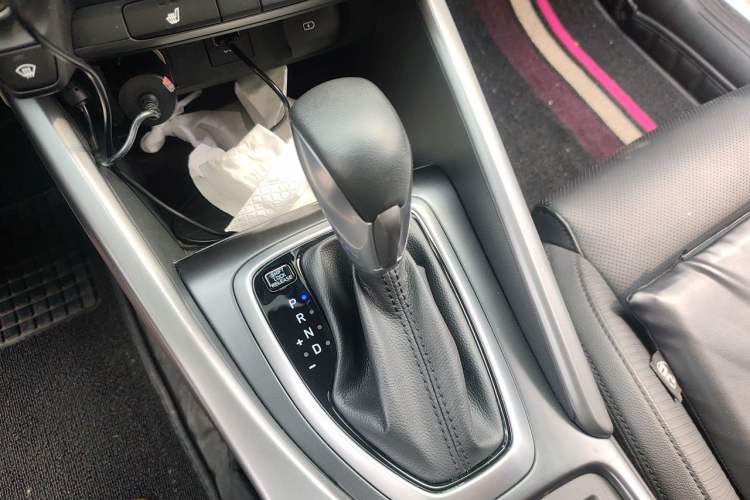 Used Hyundai Lafesta 2019 280TGDi Smart Speed Version China V Standard Gear Lever