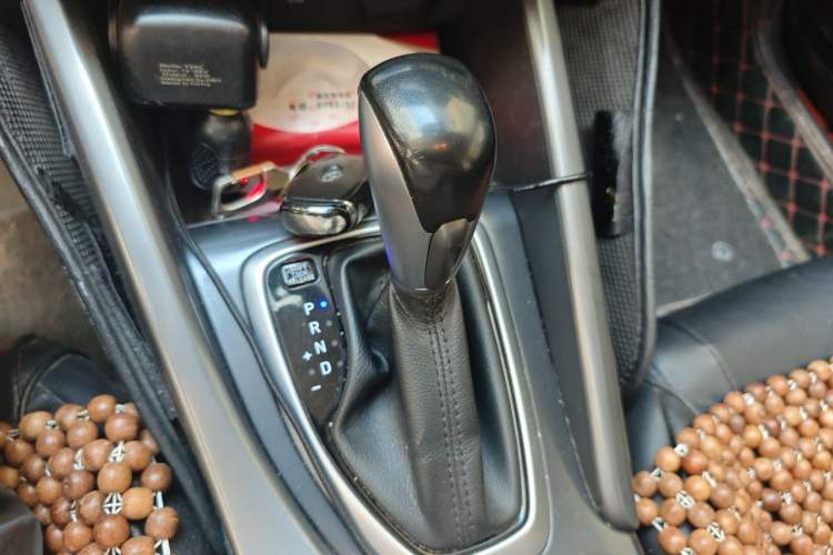 Used Hyundai Lafesta 2019 280TGDi Smart Speed Version China VI Standard Gear Lever