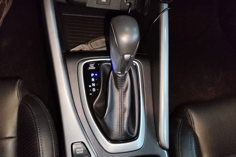 Used Hyundai Lafesta 2019 280TGDi Smart Speed Version China VI Standard Gear Lever