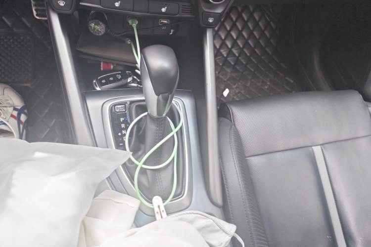 Used Hyundai Lafesta 2019 280TGDi Smart Edition China VI Standard Gear Lever