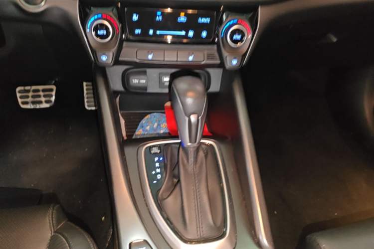 Used Hyundai Lafesta 2019 280TGDi Smart Speed Version China V Standard Gear Lever