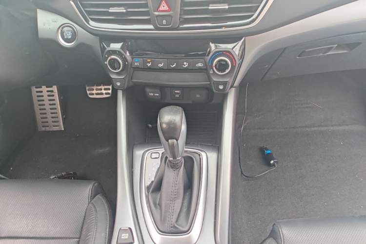 Used Hyundai Lafesta 2019 280TGDi Sport Edition China VI Gear Lever