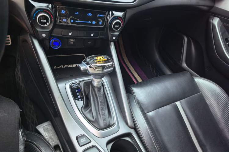 Used Hyundai Lafesta 2019 280TGDi Smart Speed Version China V Standard Gear Lever