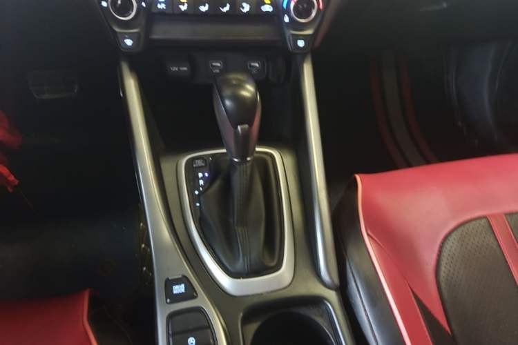 Used Hyundai Lafesta 2019 280TGDi Sport Edition China VI Gear Lever