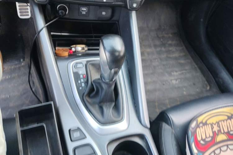 Used Hyundai Lafesta 2019 280TGDi Smart Speed Version China VI Standard Gear Lever