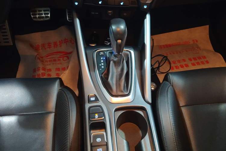Used Hyundai Lafesta 2019 280TGDi Smart Speed Version China V Standard Gear Lever