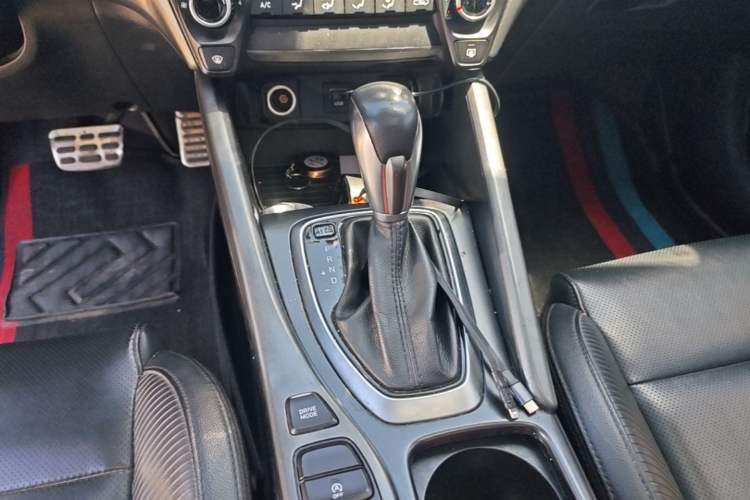 Used Hyundai Lafesta 2019 280TGDi Sport Edition China VI Gear Lever