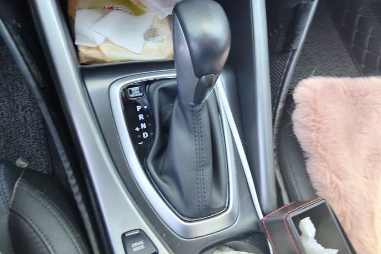 Used Hyundai Lafesta 2019 280TGDi Smart Speed Version China V Standard Gear Lever