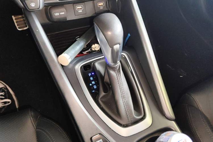 Used Hyundai Lafesta 2019 280TGDi Smart Speed Version China VI Standard Gear Lever