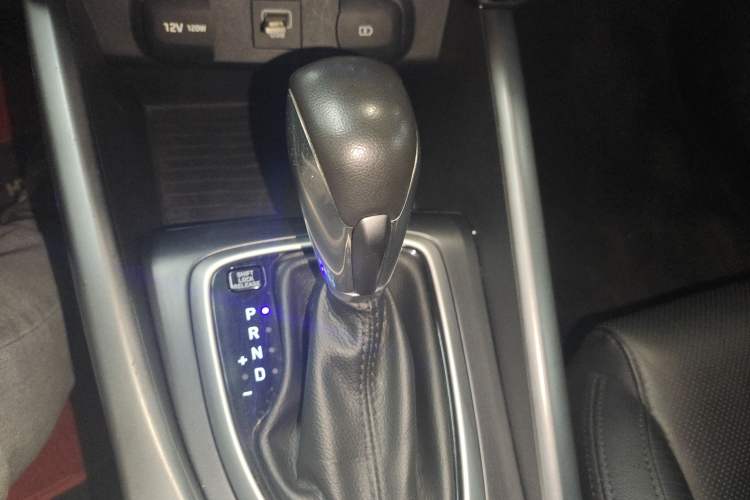 Used Hyundai Lafesta 2019 280TGDi Smart Speed Version China VI Standard Gear Lever