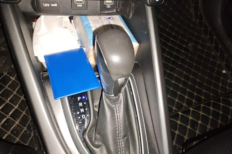 Used Hyundai Lafesta 2019 280TGDi Smart Speed Version China VI Standard Gear Lever