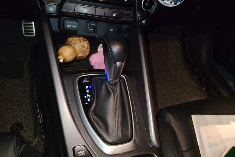 Used Hyundai Lafesta 2019 280TGDi Smart Edition China VI Standard Gear Lever