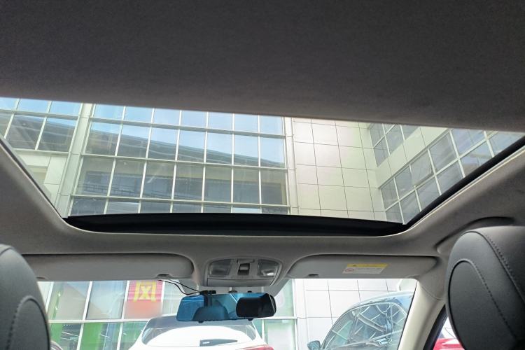 Used Hyundai Lafesta 2019 280TGDi Smart Speed Version China VI Standard Headliner