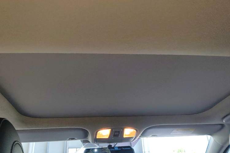 Used Hyundai Lafesta 2019 280TGDi Smart Speed Version China VI Standard Headliner