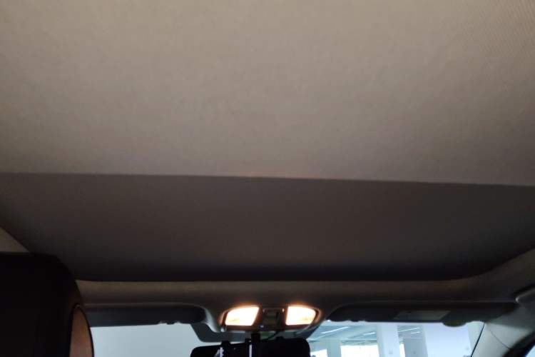 Used Hyundai Lafesta 2019 280TGDi Smart Speed Version China VI Standard Headliner