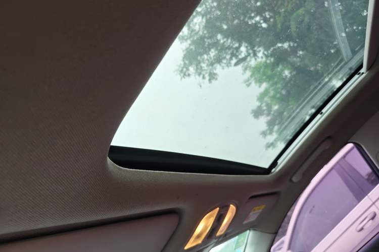 Used Hyundai Lafesta 2019 280TGDi Smart Speed Version China VI Standard Headliner
