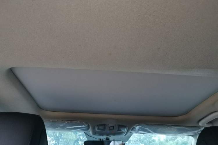 Used Hyundai Lafesta 2019 280TGDi Smart Speed Version China VI Standard Headliner