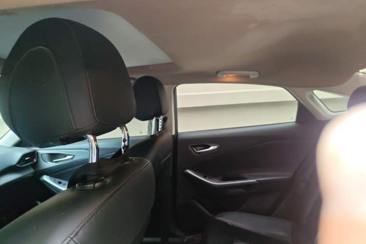 Used Hyundai Lafesta 2019 280TGDi Smart Speed Version China VI Standard Headliner