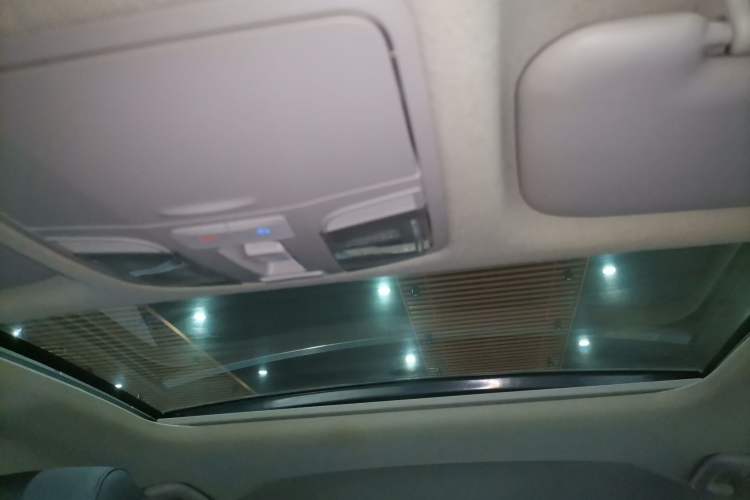 Used Hyundai Lafesta 2019 280TGDi Smart Speed Version China VI Standard Headliner