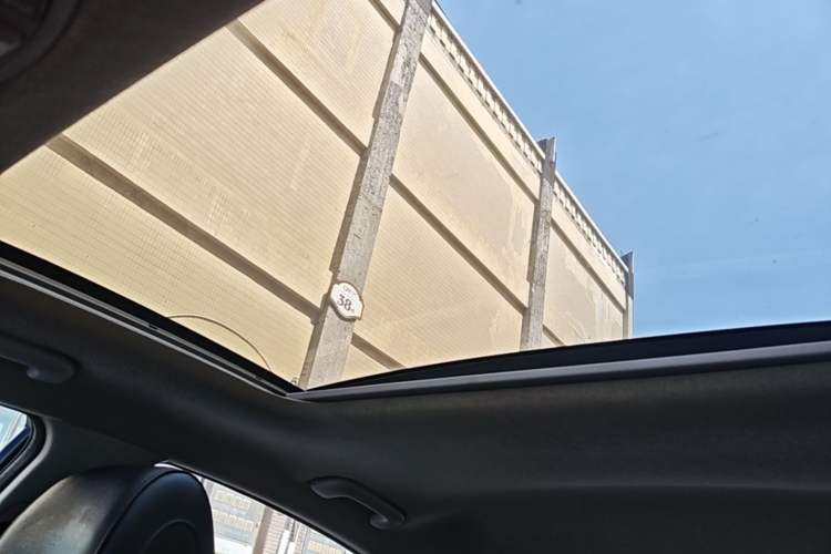Used Hyundai Lafesta 2019 280TGDi Smart Speed Version China VI Standard Headliner