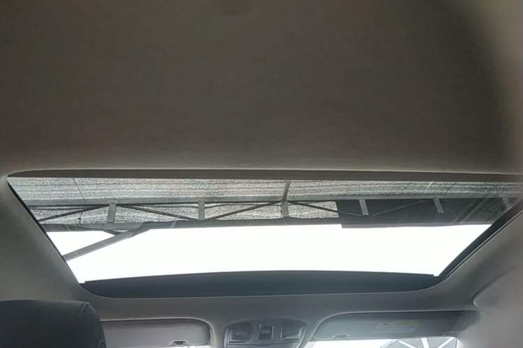Used Hyundai Lafesta 2019 280TGDi Smart Speed Version China VI Standard Headliner
