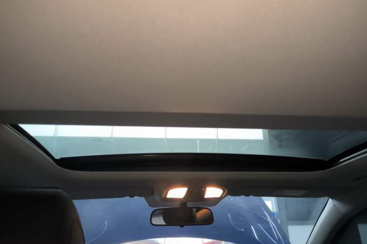 Used Hyundai Lafesta 2019 280TGDi Smart Speed Version China VI Standard Headliner