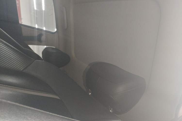 Used Hyundai Lafesta 2019 280TGDi Smart Speed Version China VI Standard Headliner