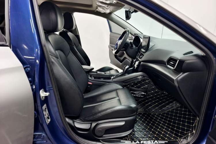 Used Hyundai Lafesta 2019 280TGDi Smart Speed Version China VI Standard Interior 2