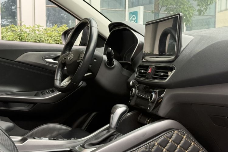 Used Hyundai Lafesta 2019 280TGDi Sport Edition China V Standard Interior 3