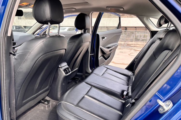 Used Hyundai Lafesta 2019 280TGDi Smart Speed Version China VI Standard Interior 3