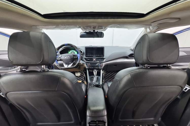 Used Hyundai Lafesta 2019 280TGDi Smart Speed Version China VI Standard Interior 3