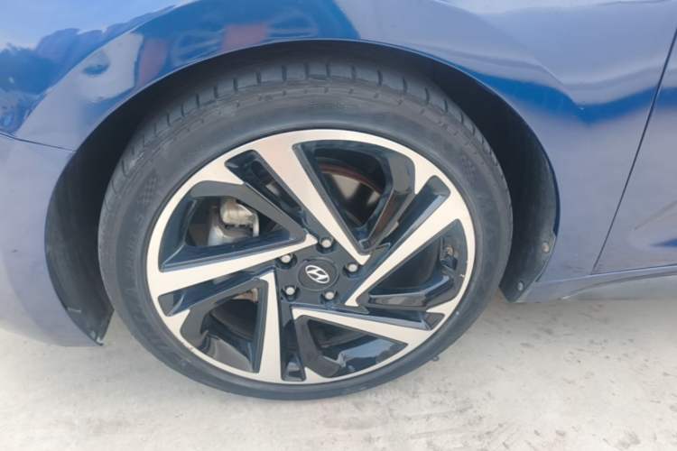 Used Hyundai Lafesta 2019 280TGDi Smart Speed Version China VI Standard Left Front Wheel Hub