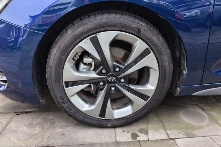 Used Hyundai Lafesta 2019 280TGDi Smart Speed Version China VI Standard Left Front Wheel Hub