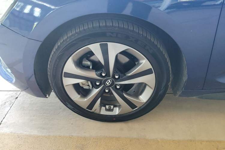 Used Hyundai Lafesta 2019 280TGDi Smart Speed Version China VI Standard Left Front Wheel Hub