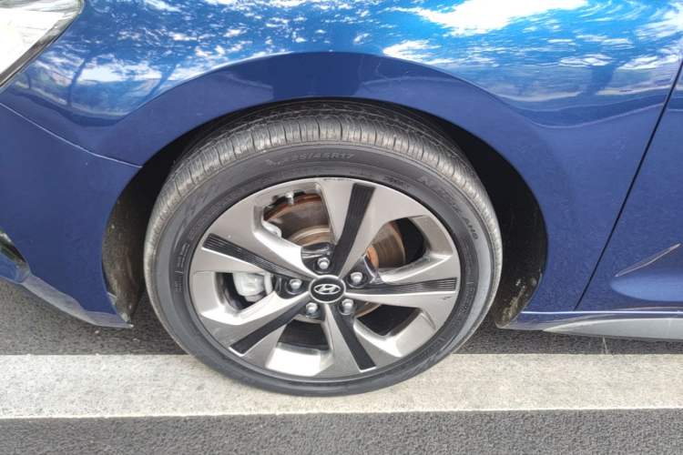 Used Hyundai Lafesta 2019 280TGDi Smart Speed Version China V Standard Left Front Wheel Hub