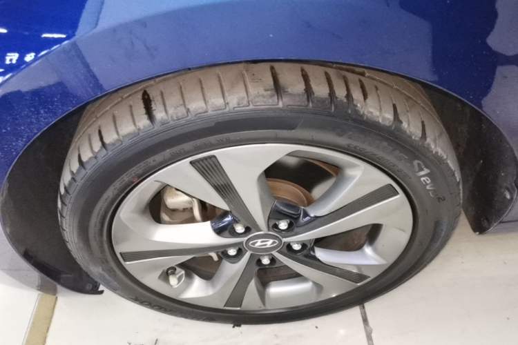 Used Hyundai Lafesta 2019 280TGDi Smart Speed Version China VI Standard Left Front Wheel Hub