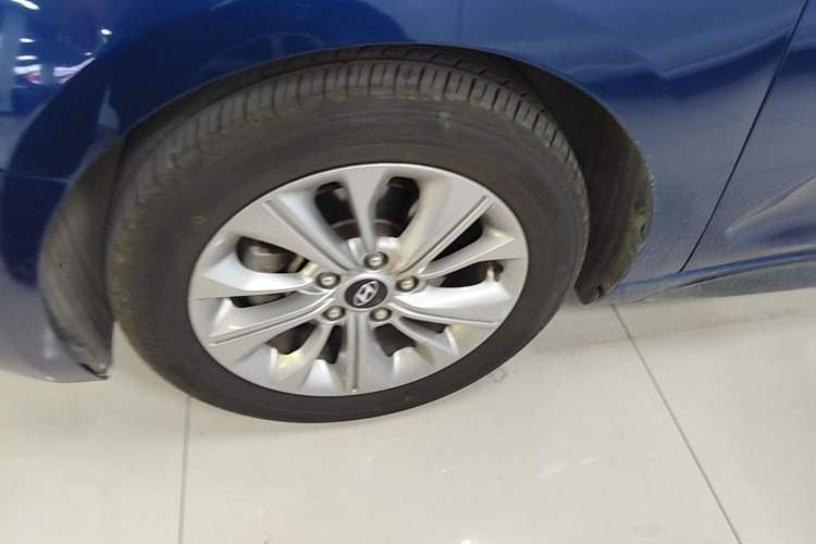 Used Hyundai Lafesta 2019 240TGDi Comfort Edition China V Standard Left Front Wheel Hub