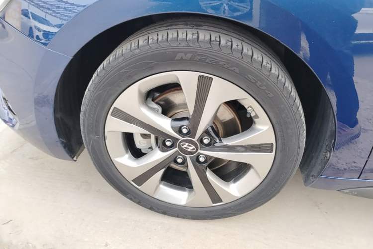Used Hyundai Lafesta 2019 280TGDi Sport Edition China VI Left Front Wheel Hub