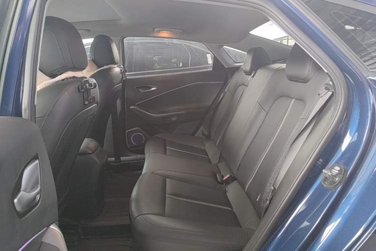 Used Hyundai Lafesta 2019 280TGDi Sport Edition China VI Left Rear Seat