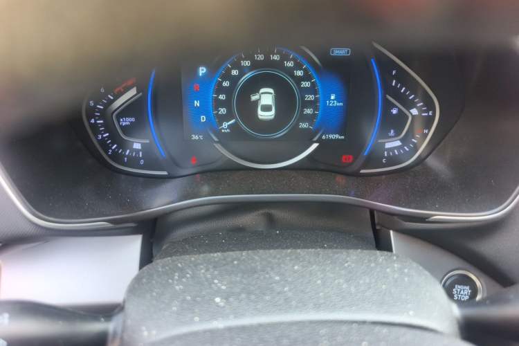 Used Hyundai Lafesta 2019 280TGDi Smart Speed Version China VI Standard Odometer Close Up