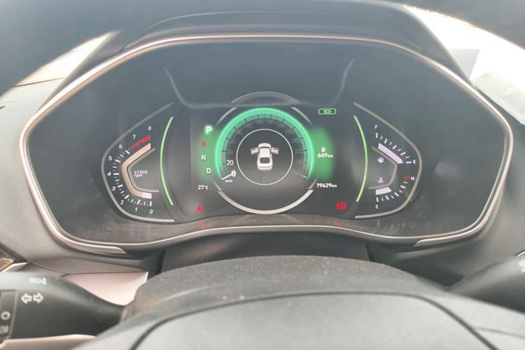 Used Hyundai Lafesta 2019 280TGDi Smart Speed Version China VI Standard Odometer Close Up