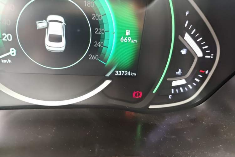 Used Hyundai Lafesta 2019 280TGDi Smart Speed Version China VI Standard Odometer Close Up