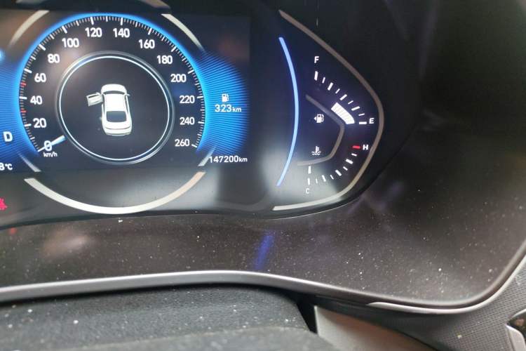 Used Hyundai Lafesta 2019 280TGDi Smart Speed Version China VI Standard Odometer Close Up