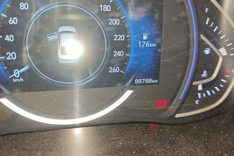 Used Hyundai Lafesta 2019 280TGDi Smart Speed Version China V Standard Odometer Close Up