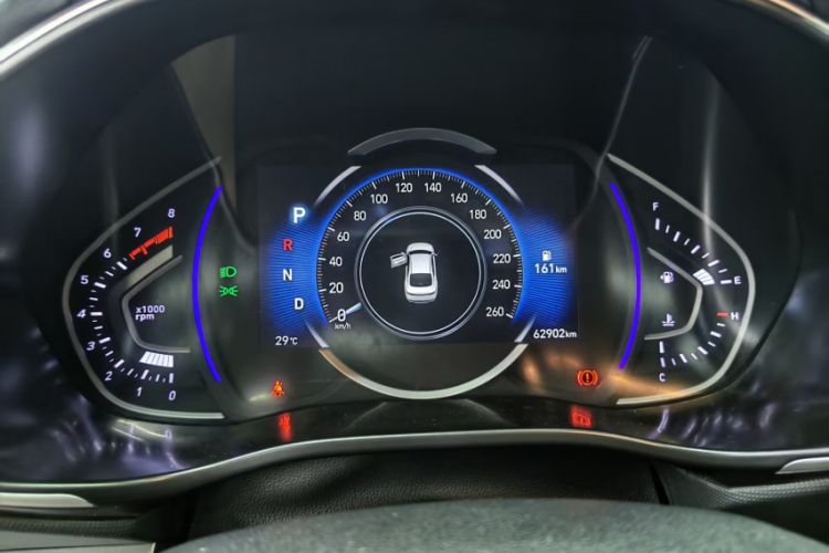 Used Hyundai Lafesta 2019 280TGDi Smart Speed Version China VI Standard Odometer Close Up