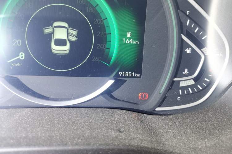 Used Hyundai Lafesta 2019 280TGDi Smart Edition China VI Standard Odometer Close Up