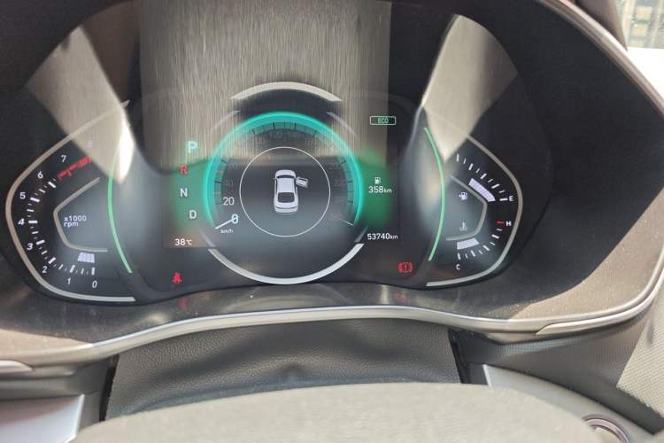 Used Hyundai Lafesta 2019 280TGDi Smart Speed Version China VI Standard Odometer Close Up