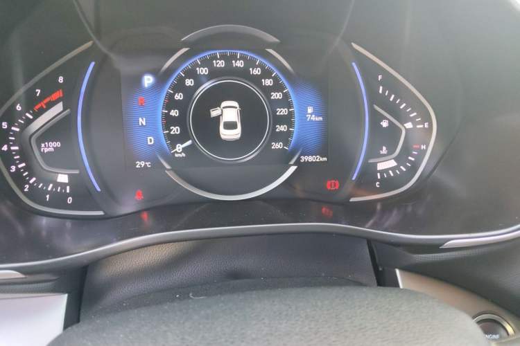 Used Hyundai Lafesta 2019 280TGDi Smart Speed Version China V Standard Odometer Close Up